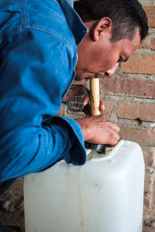 Mezcal Ancestral Herencia de Lucas
