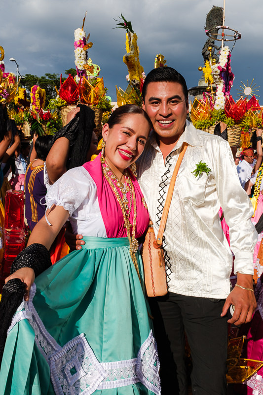 Primer Desfile de Delegaciones de la Guelaguetza