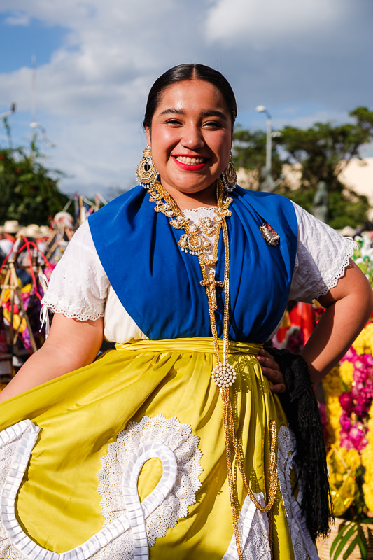 Primer Desfile de Delegaciones de la Guelaguetza