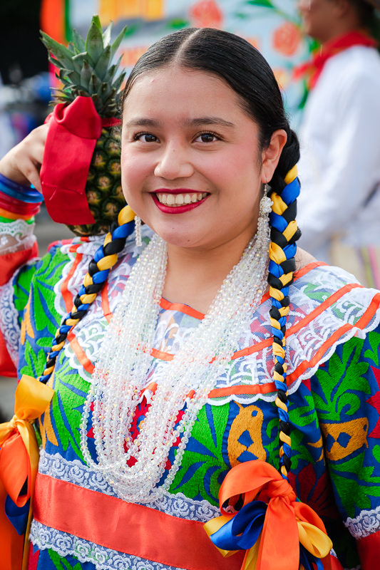 Primer Desfile de Delegaciones de la Guelaguetza