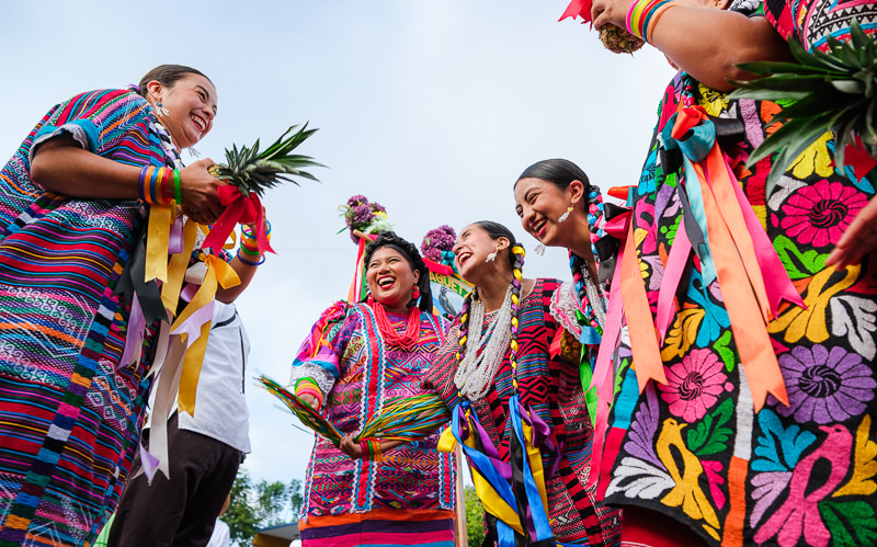 Primer Desfile de Delegaciones de la Guelaguetza