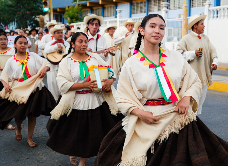 Primer Desfile de Delegaciones de la Guelaguetza