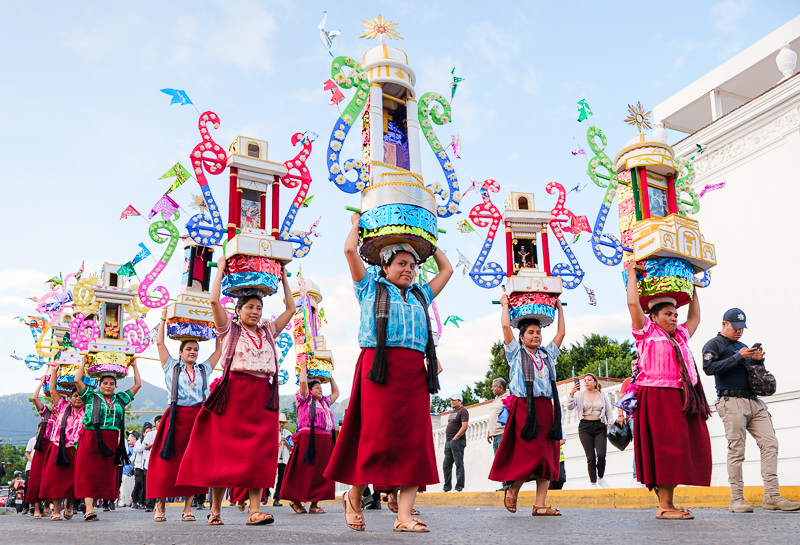 Primer Desfile de Delegaciones de la Guelaguetza