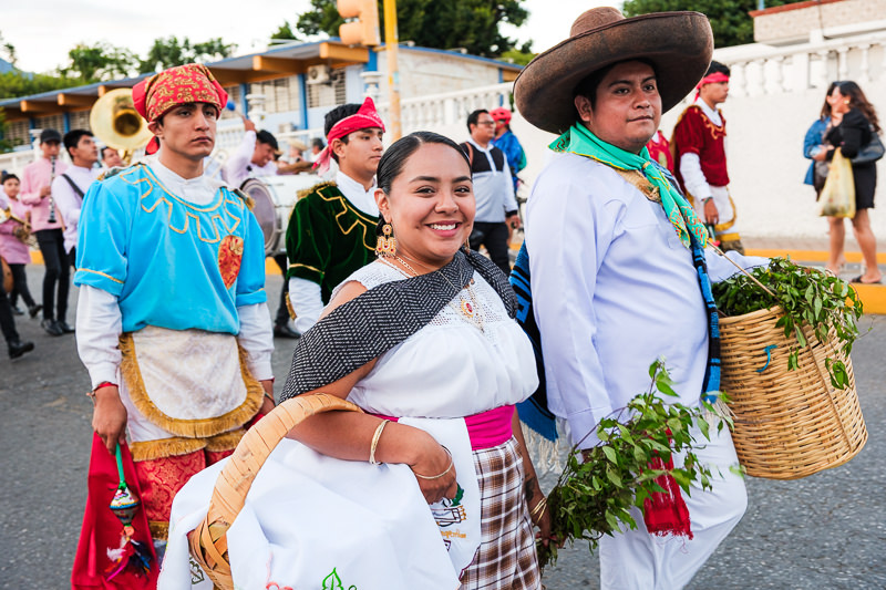 Primer Desfile de Delegaciones de la Guelaguetza