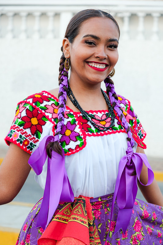 Primer Desfile de Delegaciones de la Guelaguetza