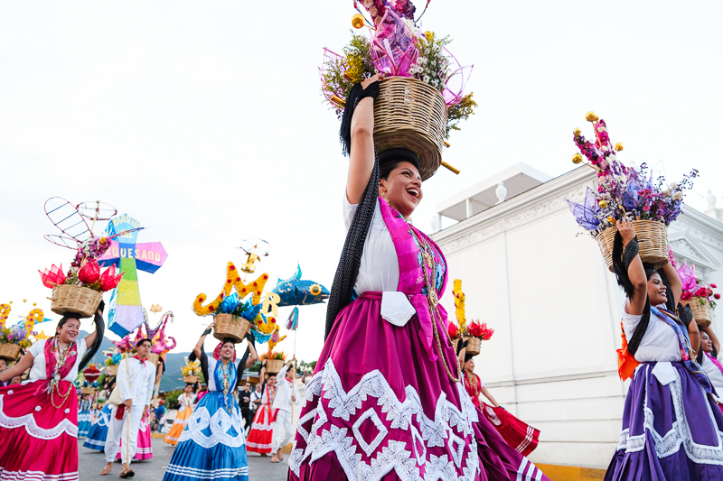 Primer Desfile de Delegaciones de la Guelaguetza