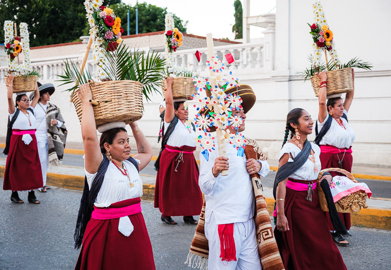Primer Desfile de Delegaciones de la Guelaguetza
